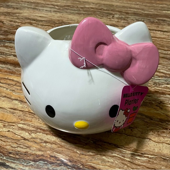 Hello Kitty - Picture 5 of 5